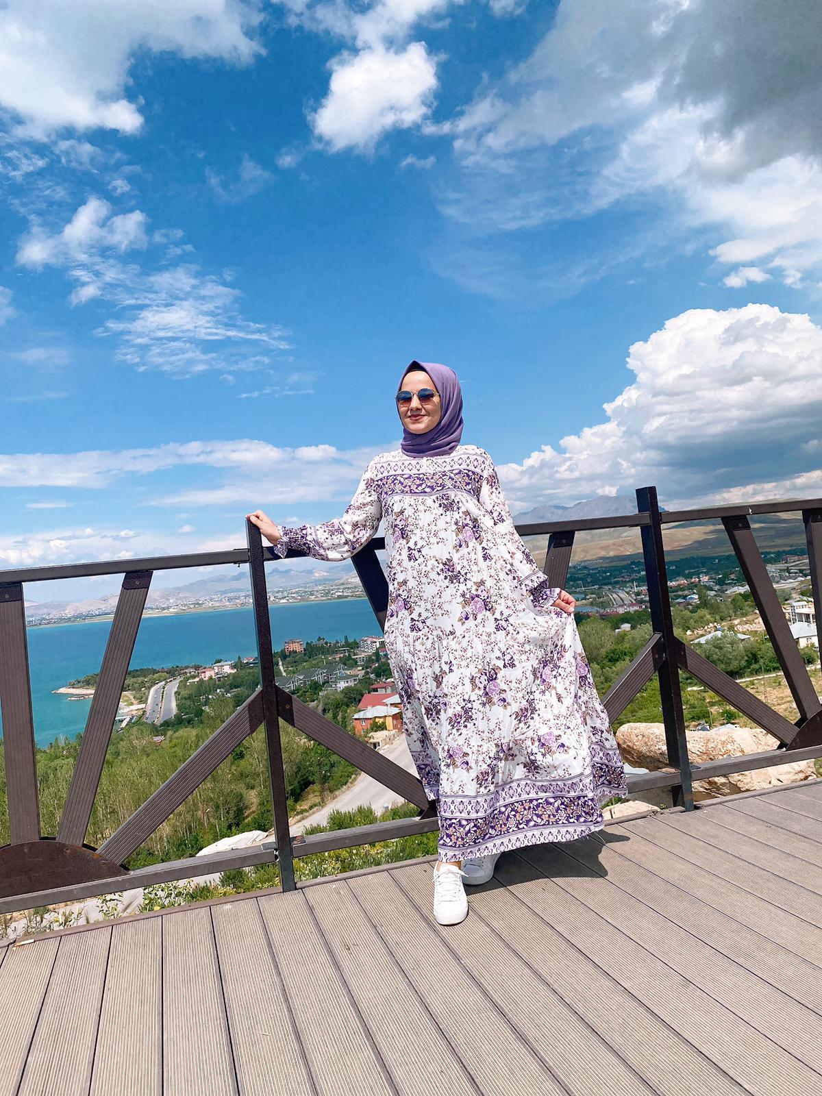 Viskon bağcıklı elbise - Görsel 11