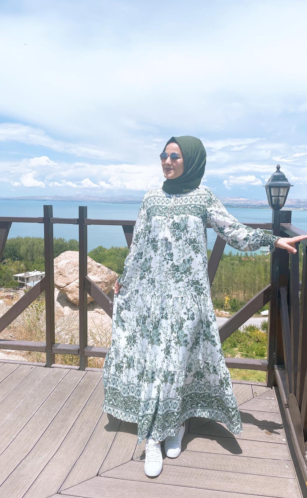 Viskon bağcıklı elbise - Görsel 6