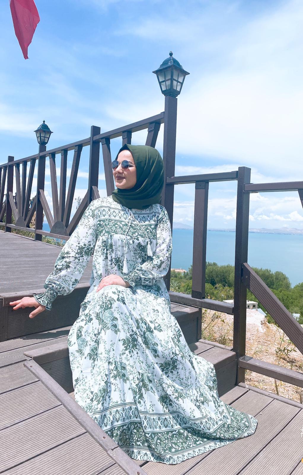 Viskon bağcıklı elbise - Görsel 10