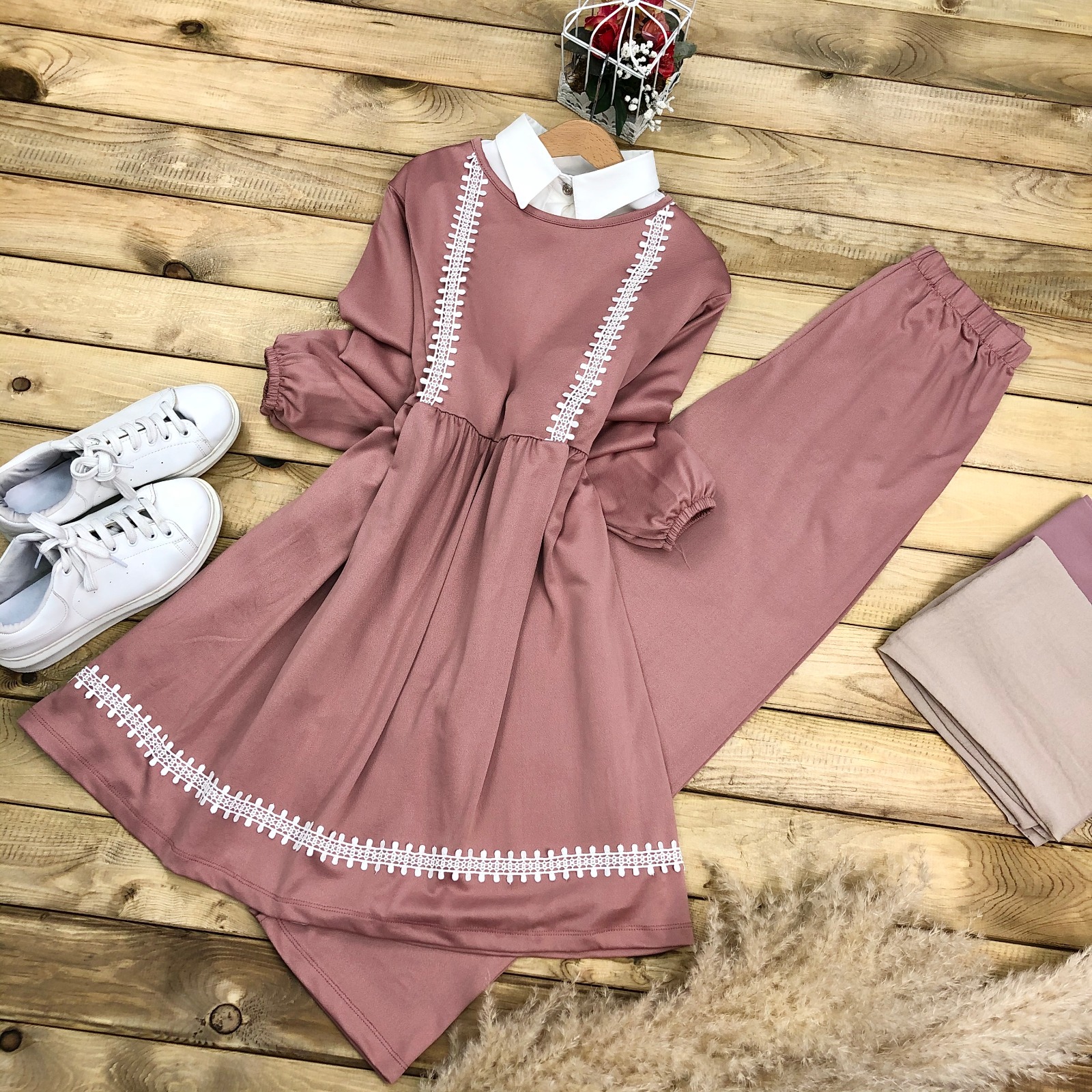 Scuba kumaş dantelli tunik takım - Görsel 3