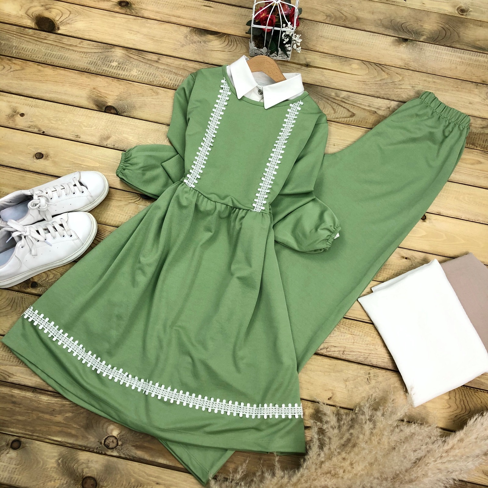 Scuba kumaş dantelli tunik takım - Görsel 4