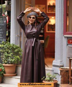 Kuşaklı deri elbise