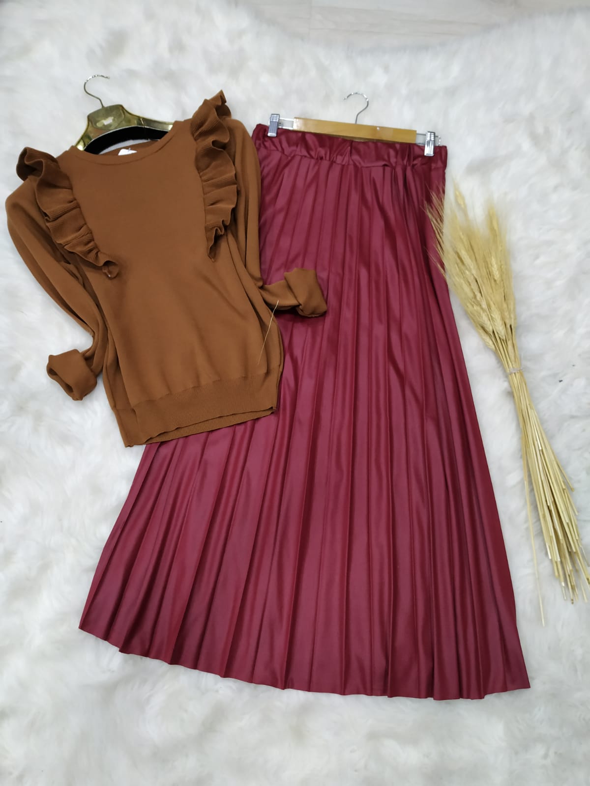 Deri görünümlü etek triko badi takım - Görsel 4