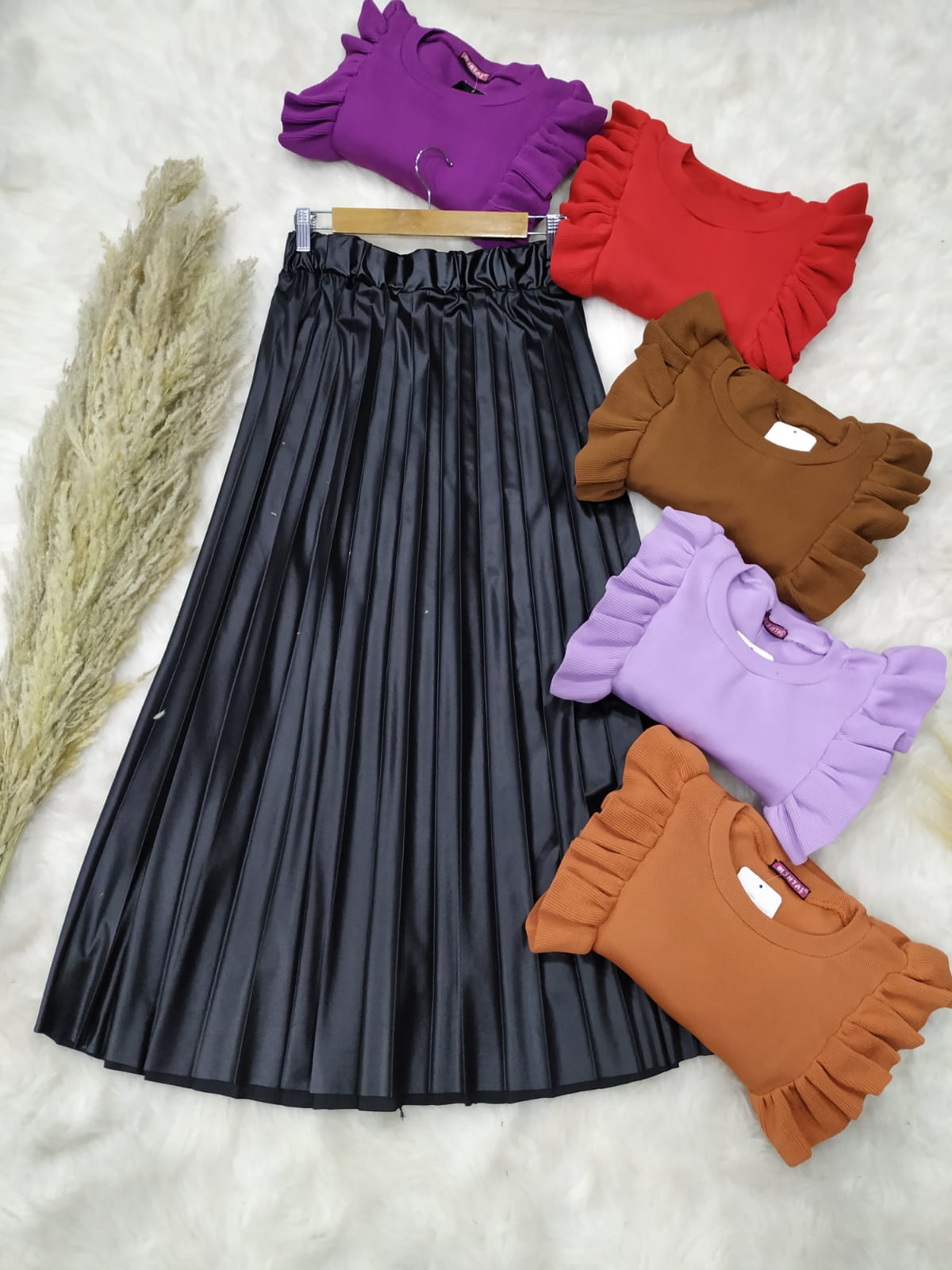 Deri görünümlü etek triko badi takım - Görsel 5