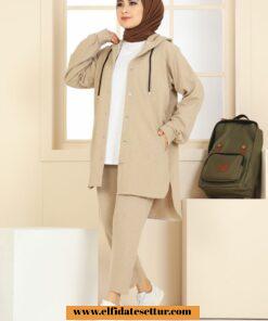 Kapşonlu ikili takım