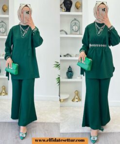 Krep işlemeli pantolonlu takım