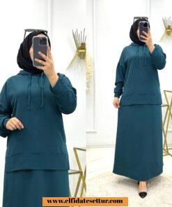 Tesettür kapşonlu etekli takım