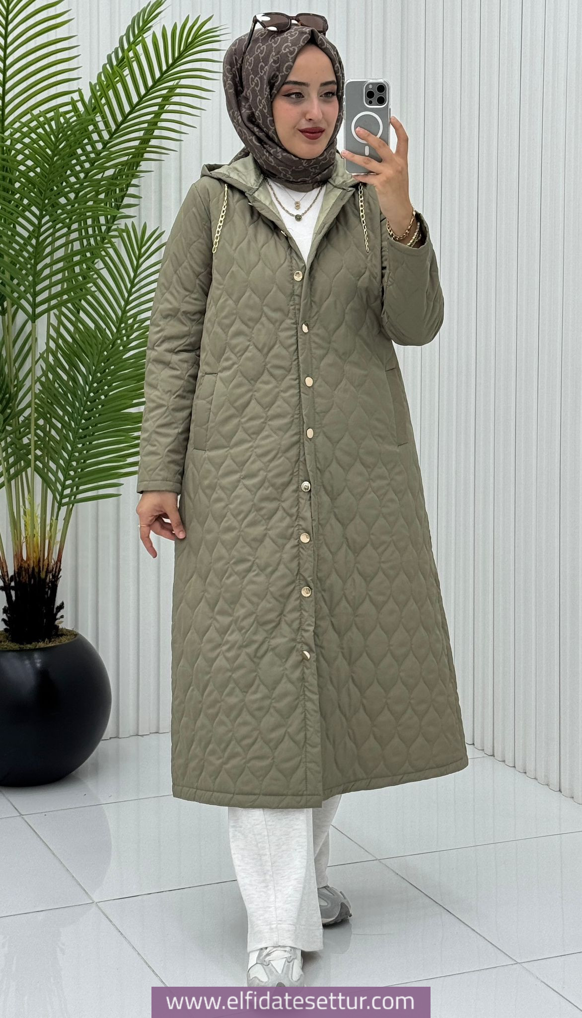 Gözde kapitone mont