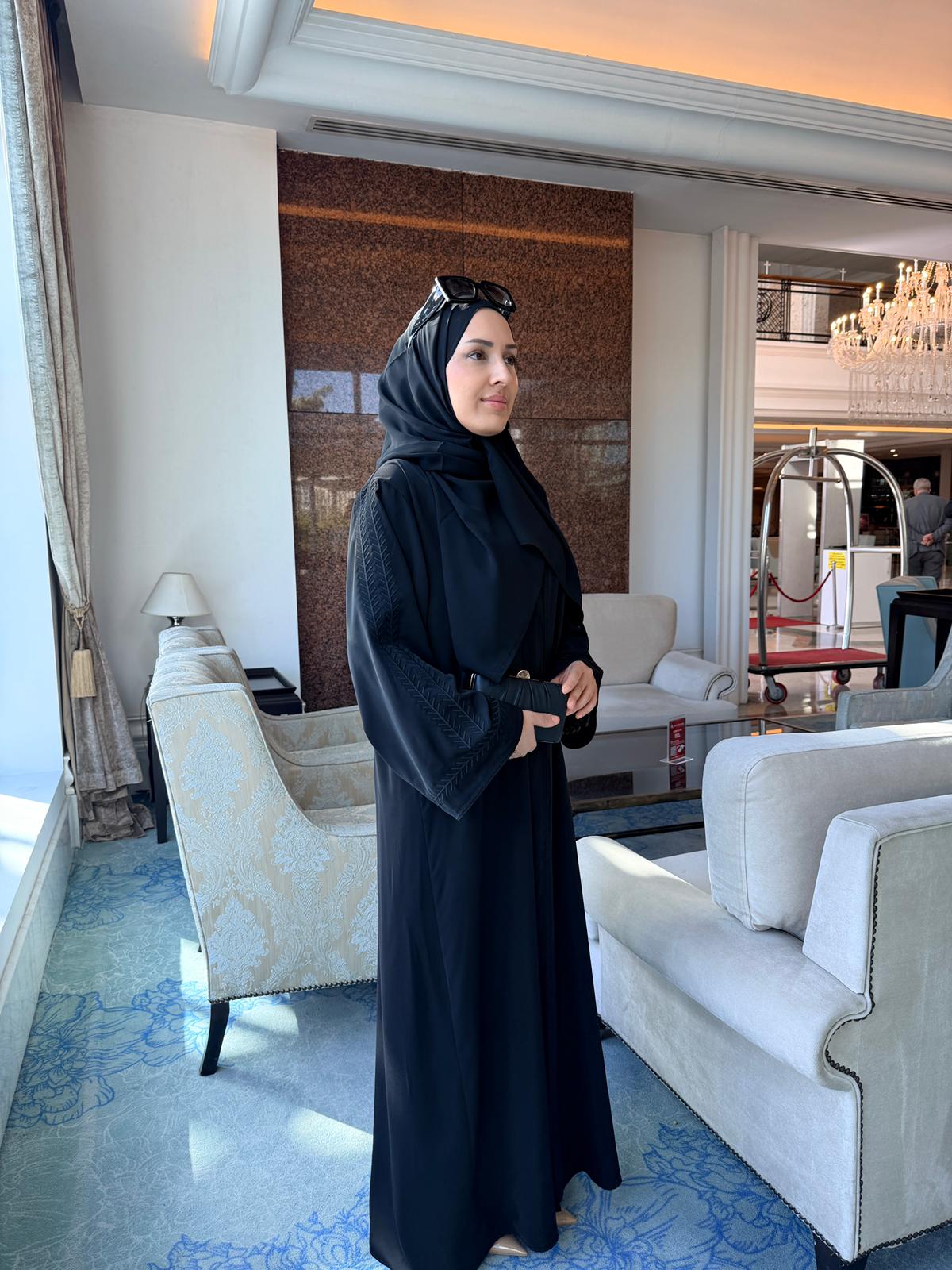 Liyana Dubai İpek Kumaş Büyük Beden Abaya Elbise - Görsel 4