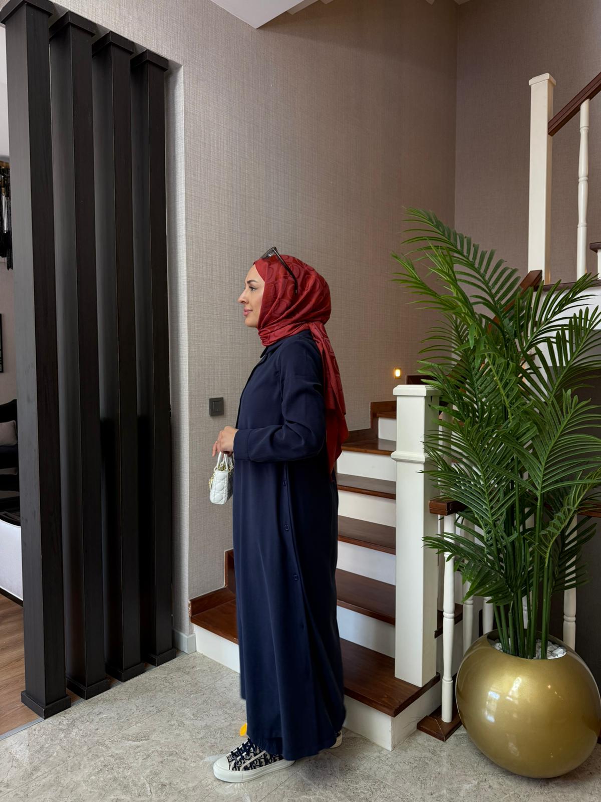 Minimal Tasarım Düğme Tesettür Takım - Görsel 19
